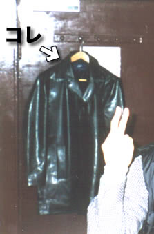 �Ȃ񂿂���ă��U�[�̃R�[�g�B